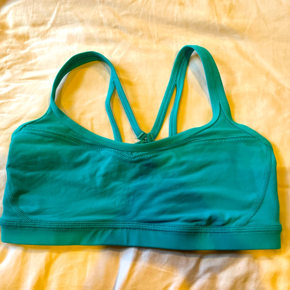 🐬LULULEMON SPORTS BRA🐬